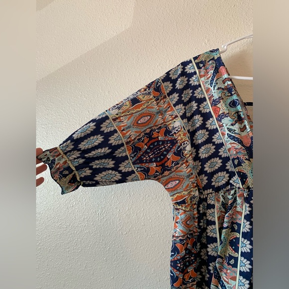 BOHO Mixed Print V Neck Dress Women’s Size Large - Picture 7 of 8